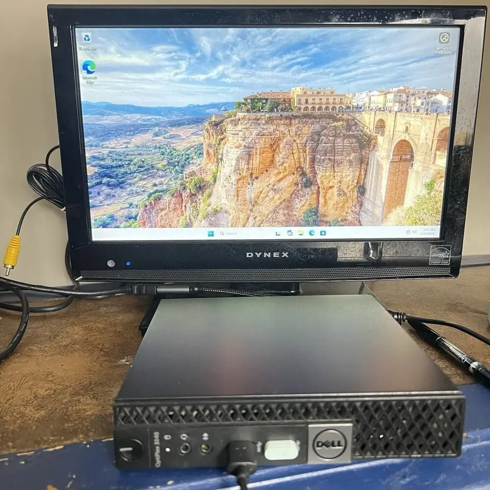Dell OptiPlex 3040 Micro i3-6500T 8GB Ram 256GB SSD Win 11 No AC Adapter